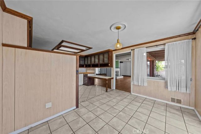 579 E 40th, San Bernardino, CA 92404
