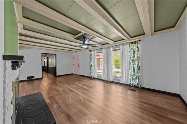 579 E 40th, San Bernardino, CA 92404