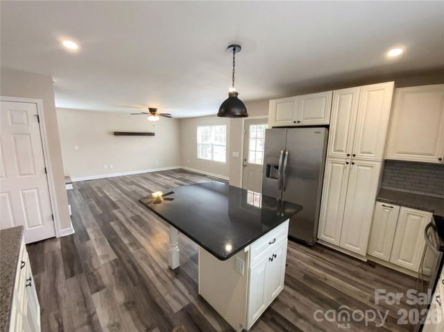 8024 Eagle Street, Mount Pleasant, NC 28124