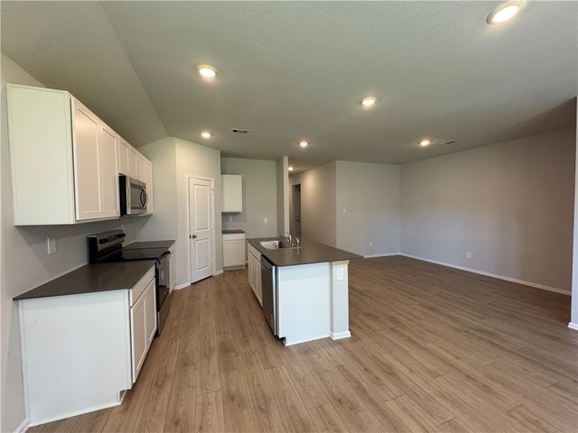 1249 Wilkins Valley Street, Brenham, TX 77833