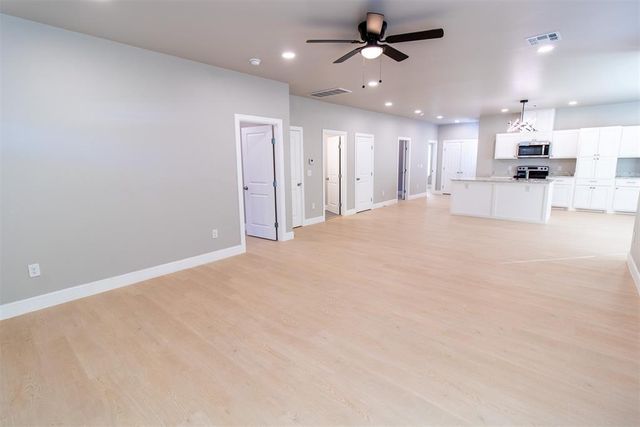 220 SE 42nd Street, Oklahoma City, OK 73129