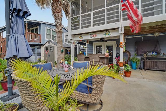 369 Ling, Bayou Vista, TX 77563