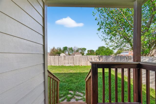 17111 Loch Raven Lane, Houston, TX 77060