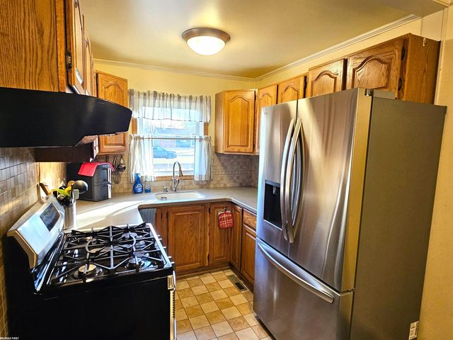 17535 Doris Avenue, Fraser, MI 48026