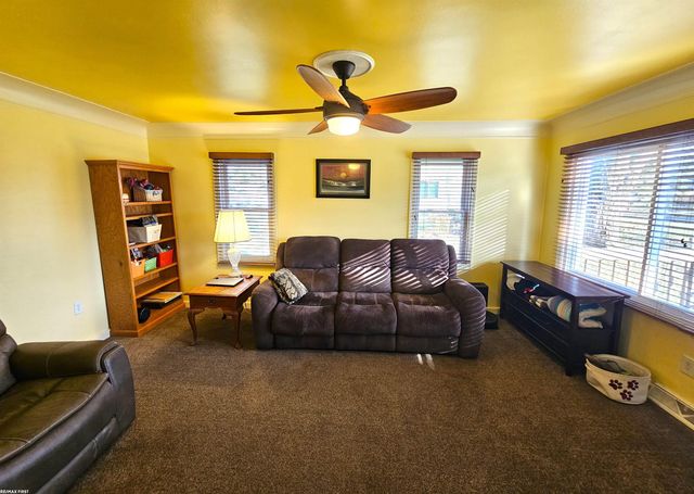 17535 Doris Avenue, Fraser, MI 48026