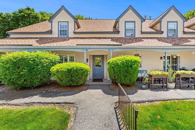 69 Kennedy Dr 69, Chelmsford, MA 01863