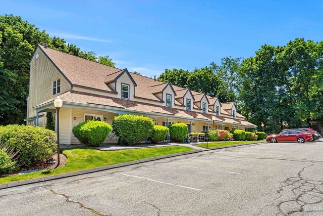 69 Kennedy Dr 69, Chelmsford, MA 01863