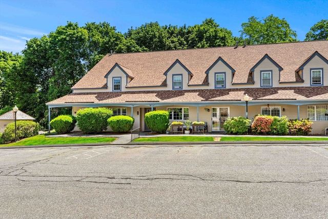 69 Kennedy Dr 69, Chelmsford, MA 01863