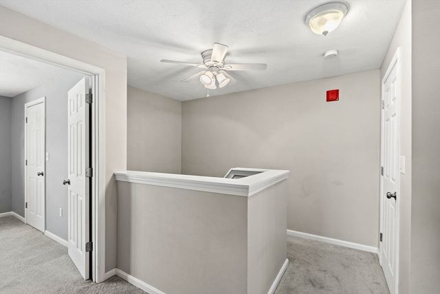 69 Kennedy Dr 69, Chelmsford, MA 01863
