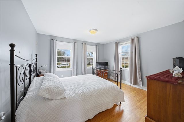 85 Gillan Avenue, Warwick, RI 02886