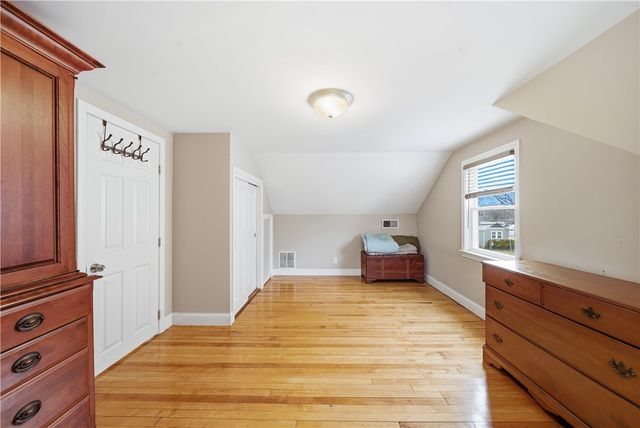 85 Gillan Avenue, Warwick, RI 02886