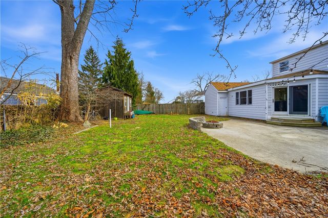 85 Gillan Avenue, Warwick, RI 02886