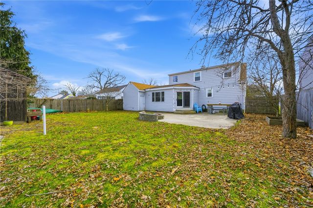 85 Gillan Avenue, Warwick, RI 02886