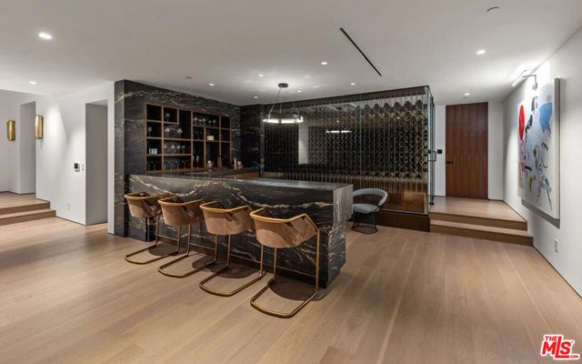 1035 Stradella Road, Los Angeles, CA 90077