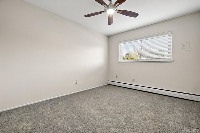 2859 E Maple Road 15, Birmingham, MI 48009