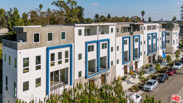 5843 David Avenue, Los Angeles, CA 90034