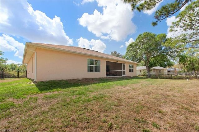 3820 Hillandale ST, Fort Myers, FL 33905
