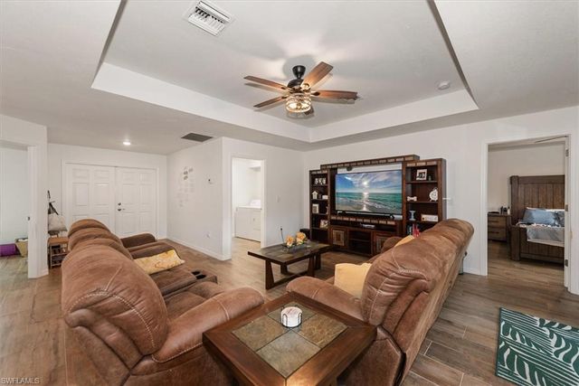 3820 Hillandale ST, Fort Myers, FL 33905