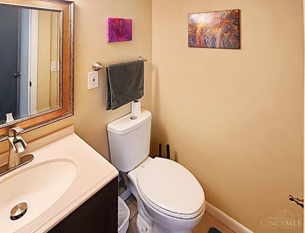 18 Vernon Court, Fairfield, OH 45014