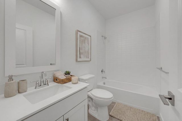 7711 Jade Crest Drive, Angleton, TX 77515
