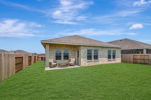 7711 Jade Crest Drive, Angleton, TX 77515
