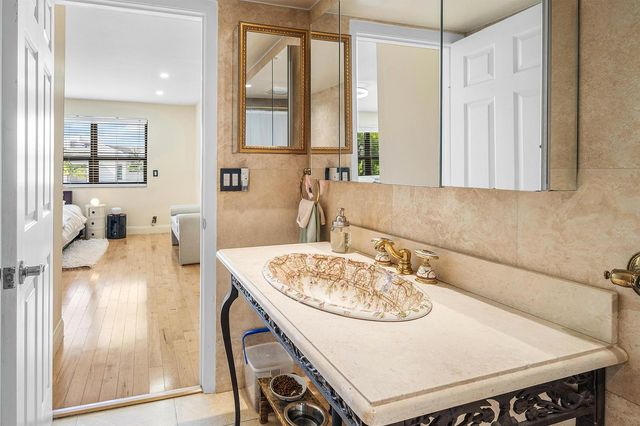 1005 Bel Air Drive 5, Highland Beach, FL 33487