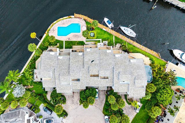 1005 Bel Air Drive 5, Highland Beach, FL 33487