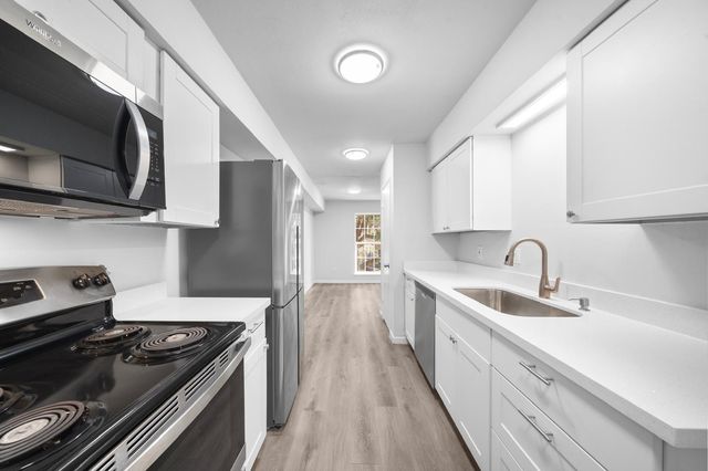 353 N Post Oak Lane 729, Houston, TX 77024