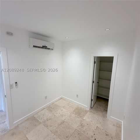 905 SE 2nd Ct B, Fort Lauderdale, FL 33301