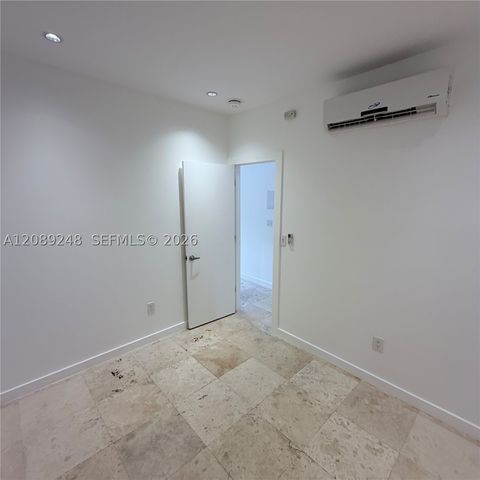 905 SE 2nd Ct B, Fort Lauderdale, FL 33301