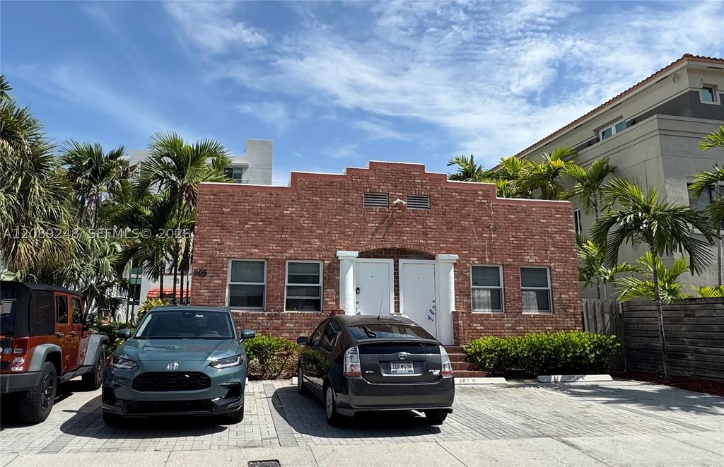 905 SE 2nd Ct B, Fort Lauderdale, FL 33301