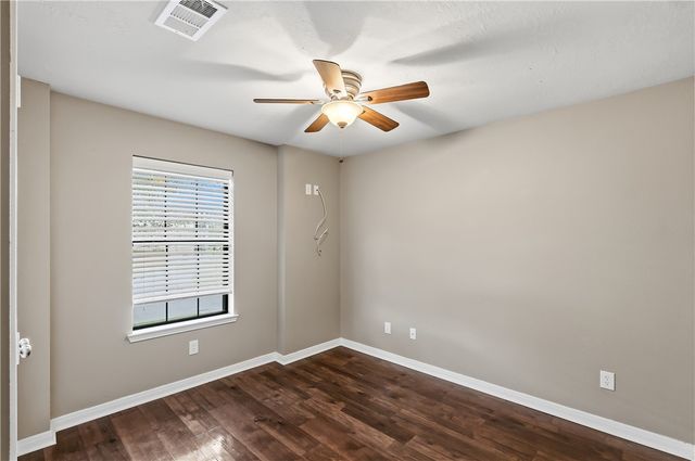 2067 Mountain Wind Loop, Bryan, TX 77807