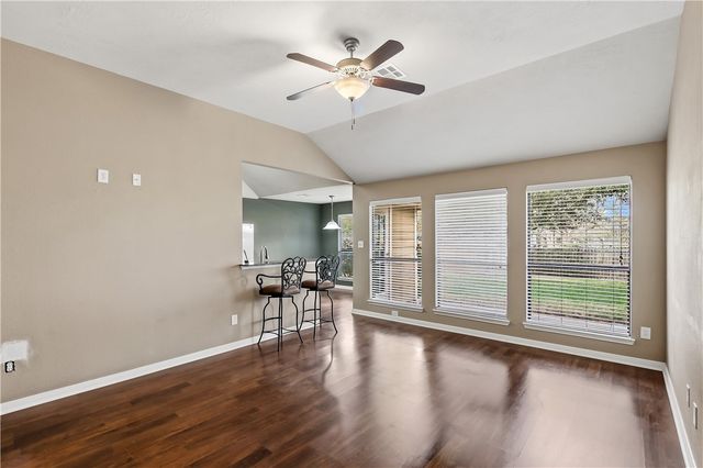 2067 Mountain Wind Loop, Bryan, TX 77807