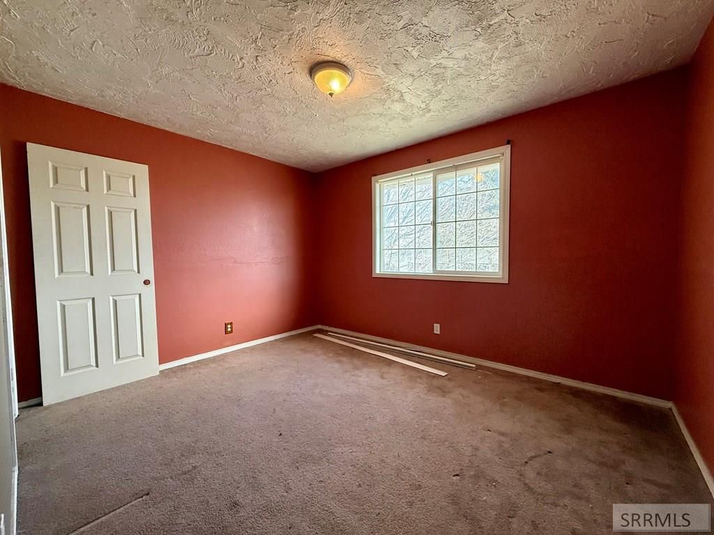 Image 16 of property listing at 155 Hummingbird Lane, Shelley, ID 83274