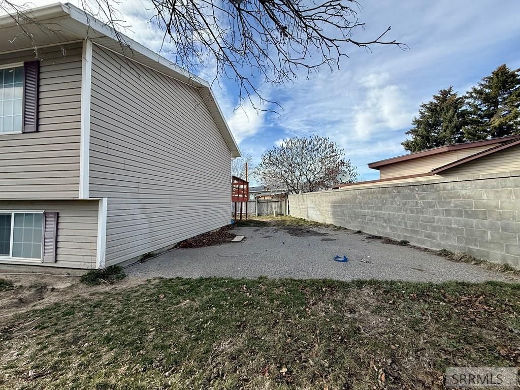 Image 40 of property listing at 155 Hummingbird Lane, Shelley, ID 83274