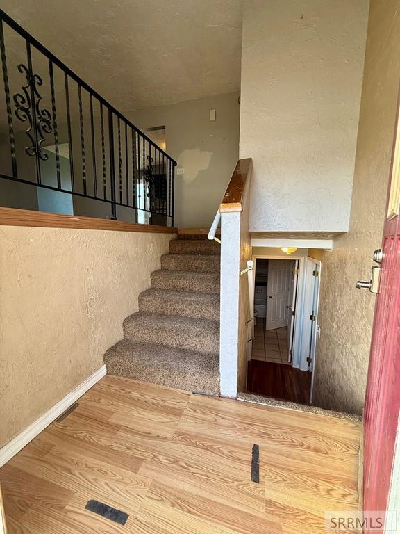Image 5 of property listing at 155 Hummingbird Lane, Shelley, ID 83274