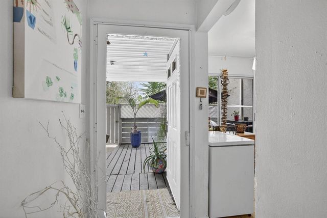 153 W Hemingway Circle W, Margate, FL 33063