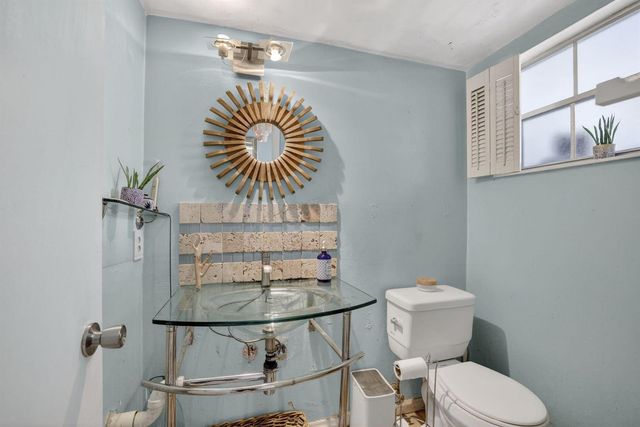 153 W Hemingway Circle W, Margate, FL 33063