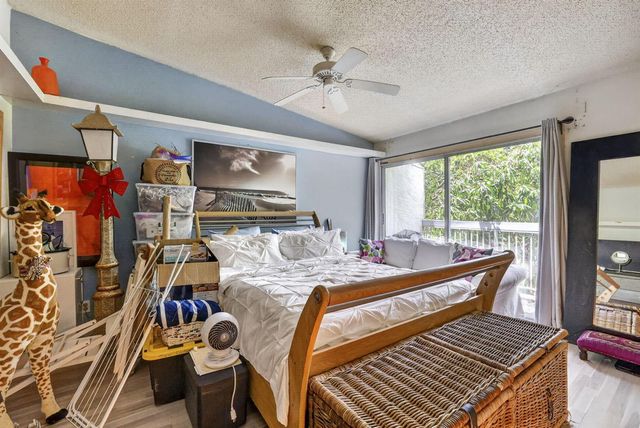 153 W Hemingway Circle W, Margate, FL 33063