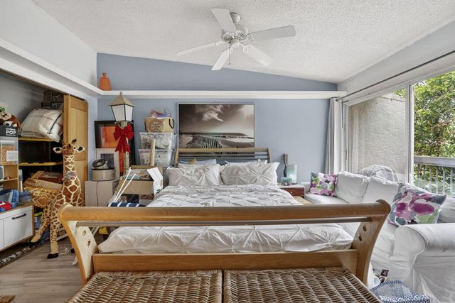 153 W Hemingway Circle W, Margate, FL 33063