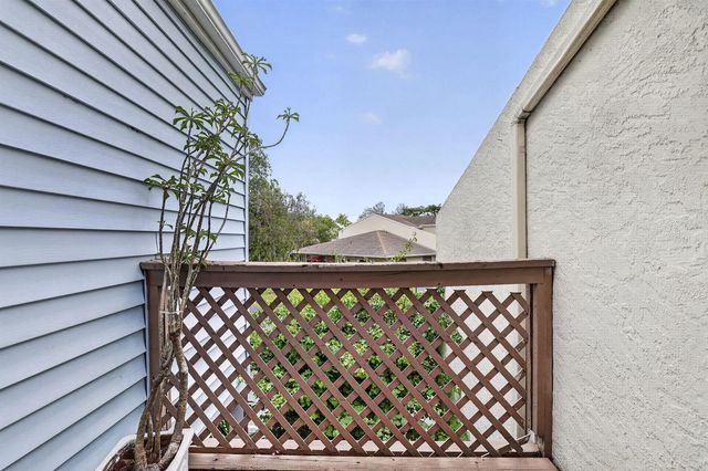 153 W Hemingway Circle W, Margate, FL 33063