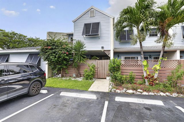 153 W Hemingway Circle W, Margate, FL 33063