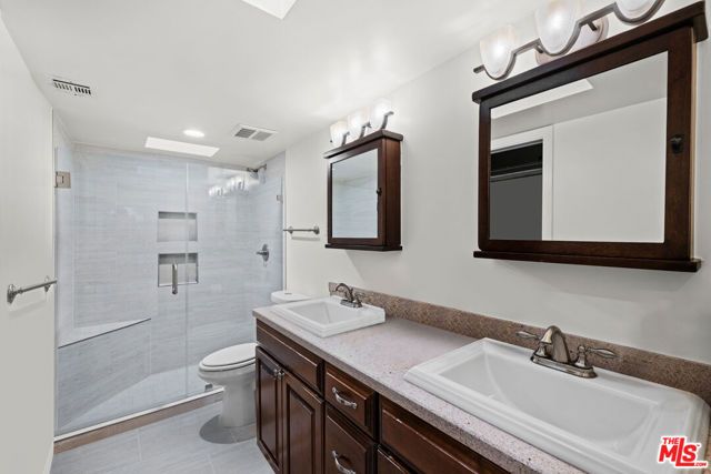 939 15th Street 9, Santa Monica, CA 90403