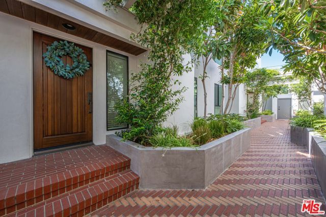 939 15th Street 9, Santa Monica, CA 90403