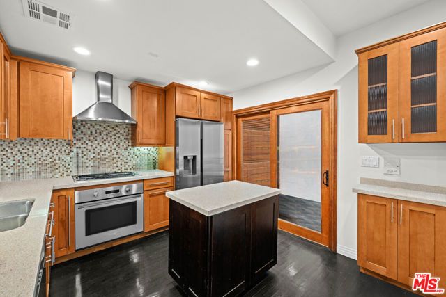 939 15th Street 9, Santa Monica, CA 90403