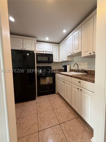 272 Camden L 272, West Palm Beach, FL 33417