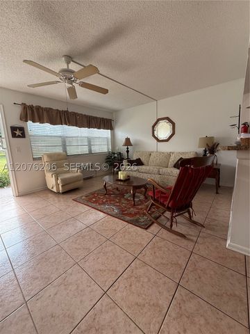 272 Camden L 272, West Palm Beach, FL 33417