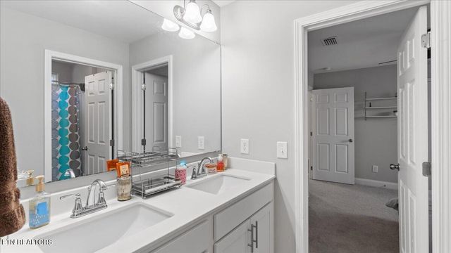 2712 Tallgrass Lane, Knoxville, TN 37932