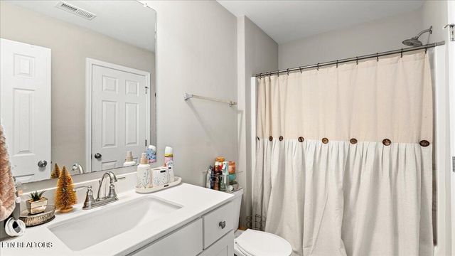 2712 Tallgrass Lane, Knoxville, TN 37932