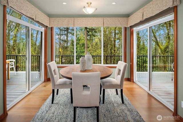 12025 210th Place SE, Issaquah, WA 98027